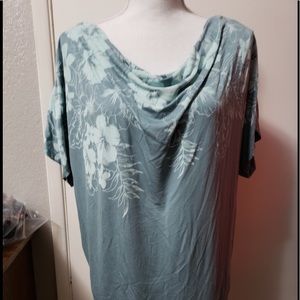 Blue blouse by Gloria Vanderbilt women’s size M